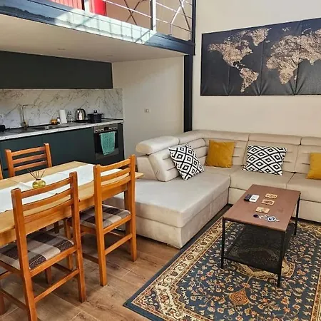 Damsi Loft Apartment