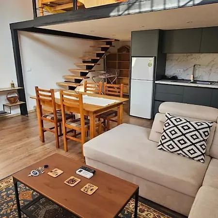 Damsi Loft Apartment Tirana